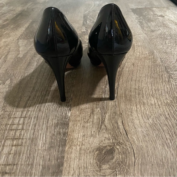 Prada Black Patent Leather Rounded Toe Pumps Size 37 1/2 - Picture 7 of 16
